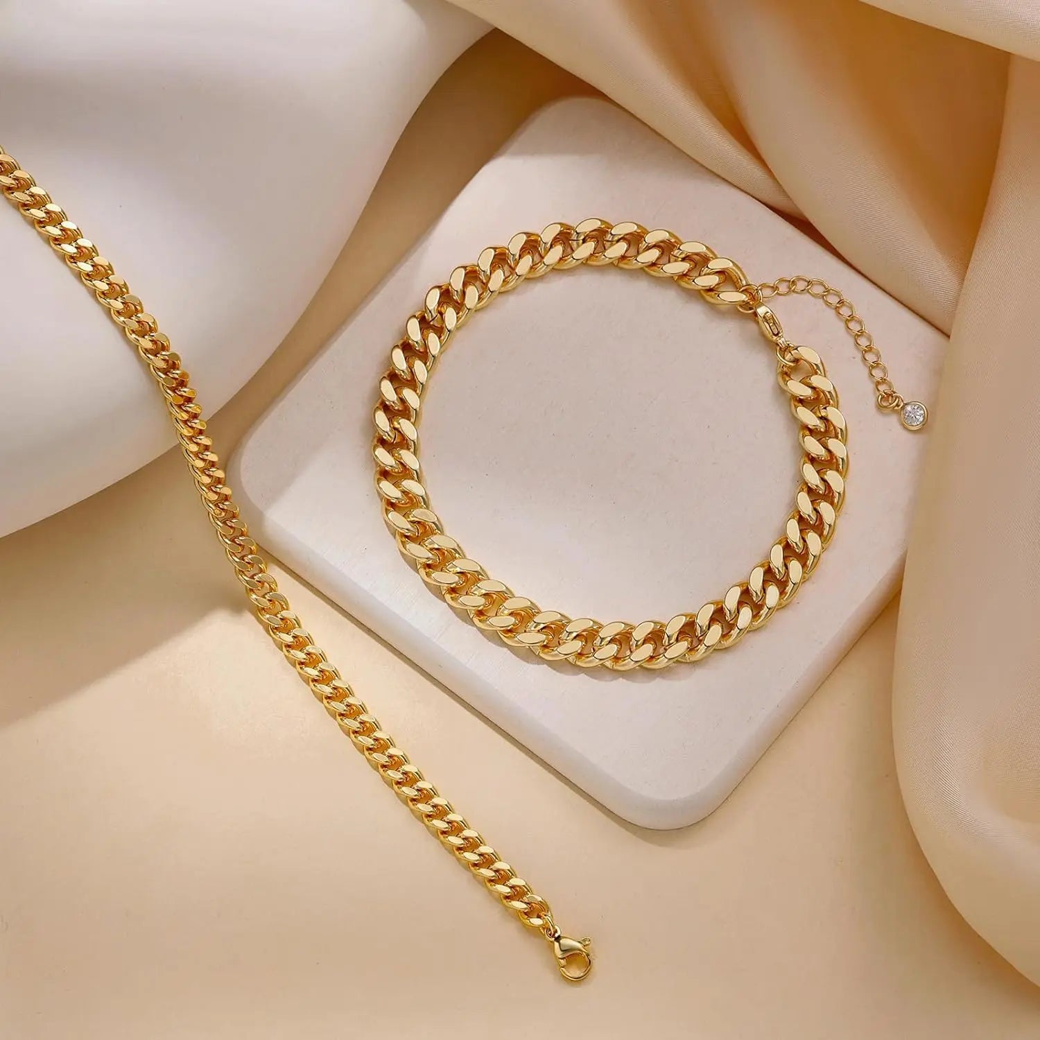 FREEKISS Chunky Cuban Link Chain Anklet for Women Waterproof Adjustable Length 8.5+2 Inch Fashion Chic Accessories Trendy Layered Anklet Set Jewelry Gift